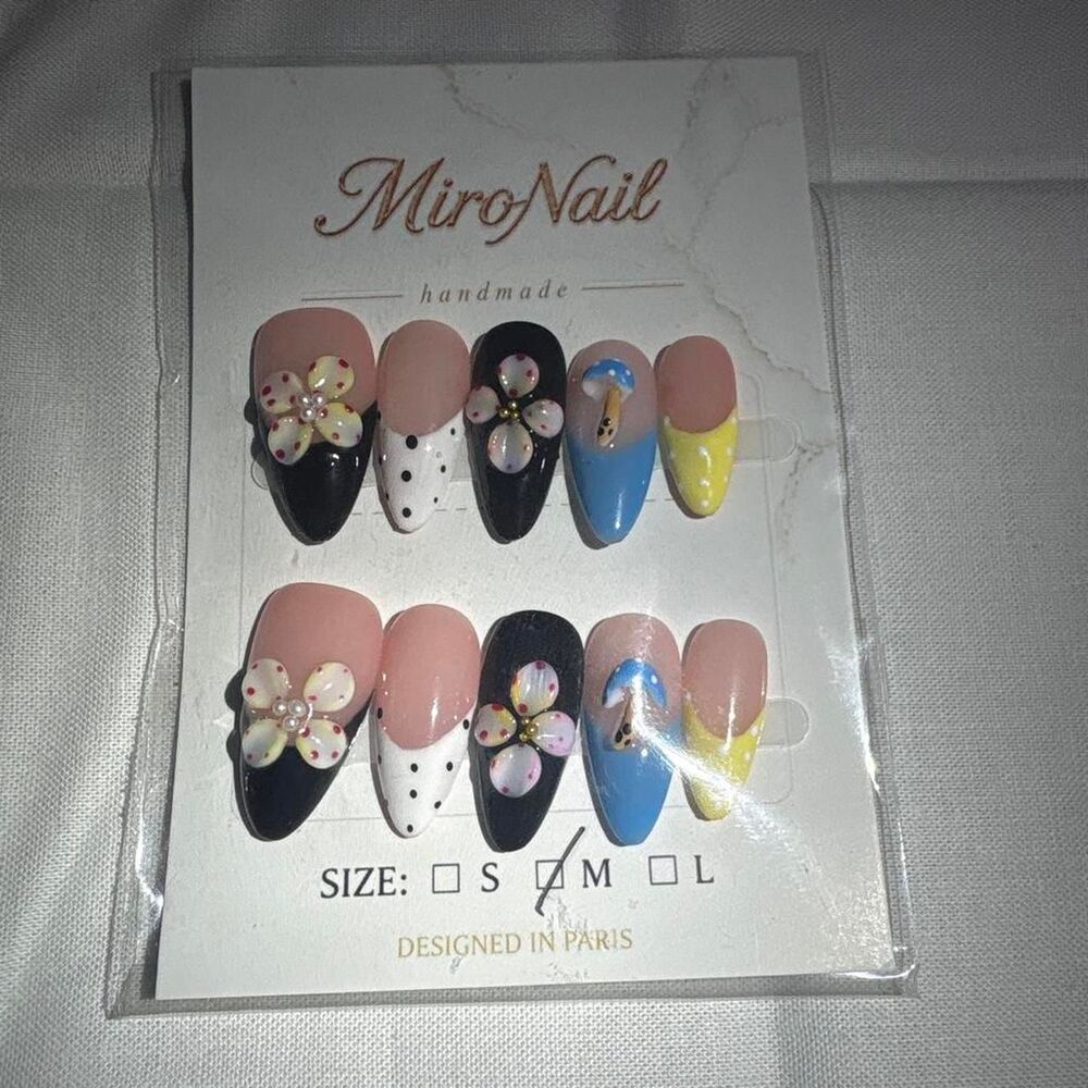 Brand new MiroNail handmade press-on nail set in size Medium 🌼✨